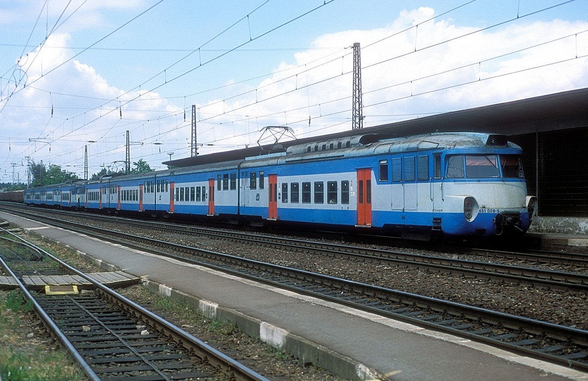 451 009  Uvaly  22.05.98