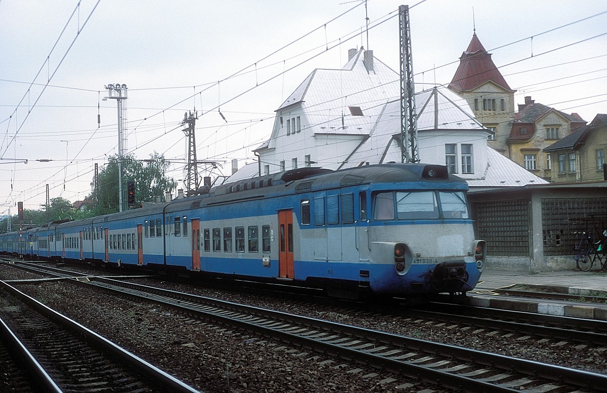  451 038  Uvaly  21.05.98