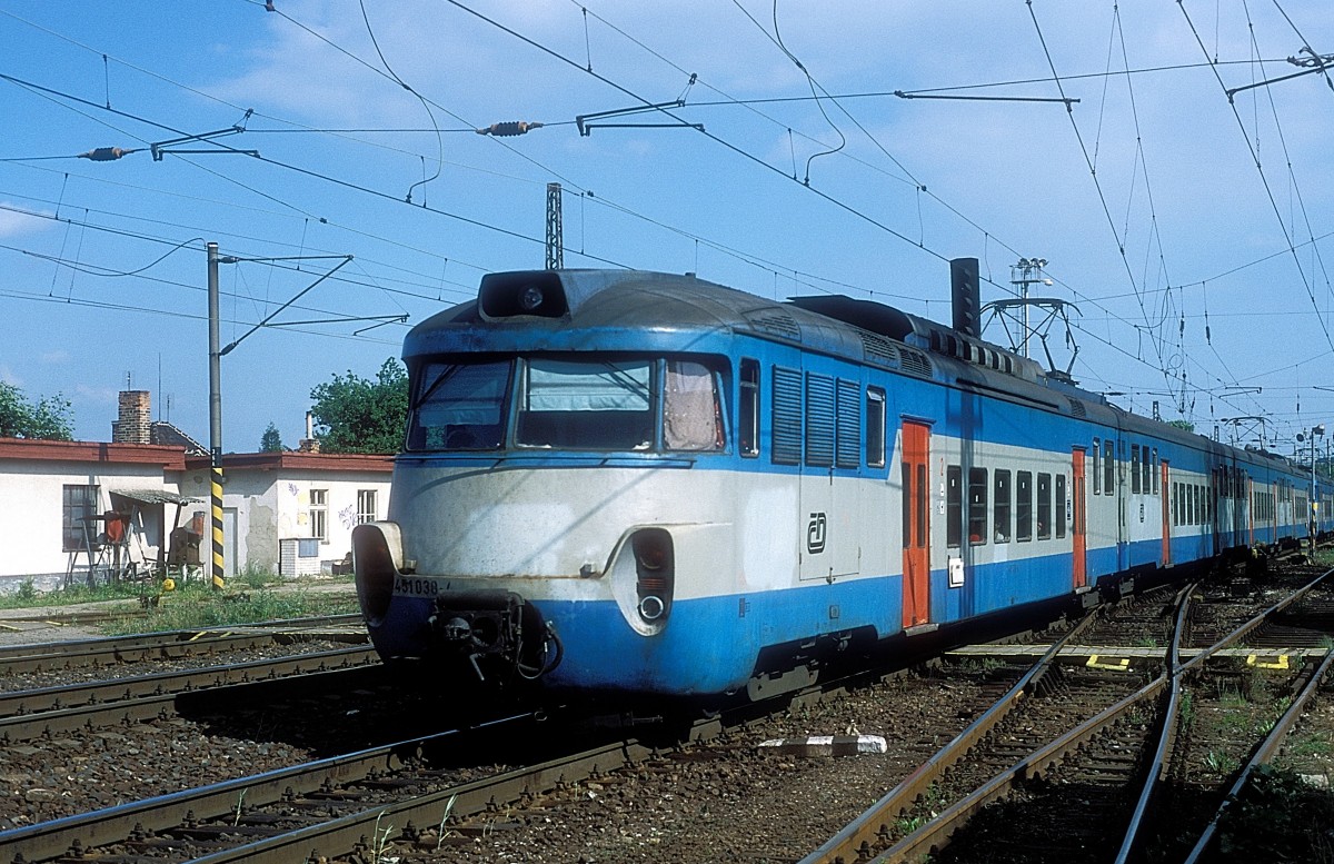  451 038  Uvaly  22.05.98