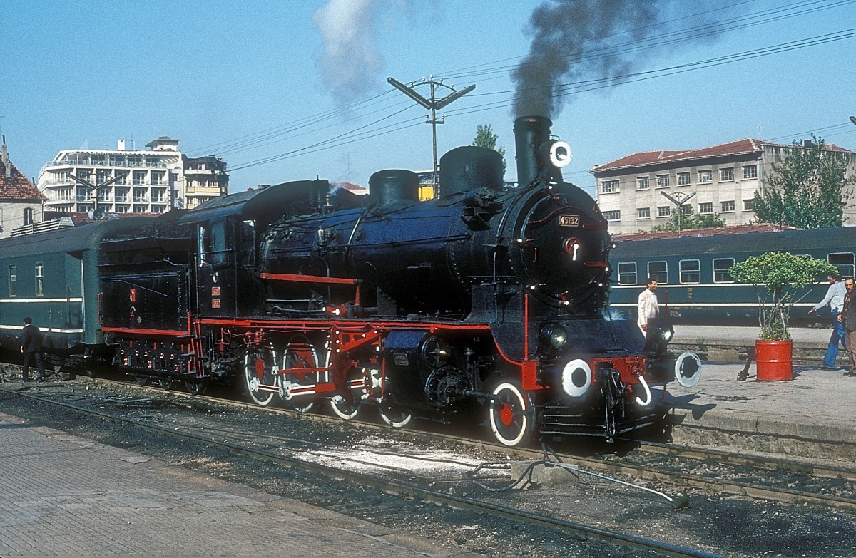  45132  Izmir  19.10.82 