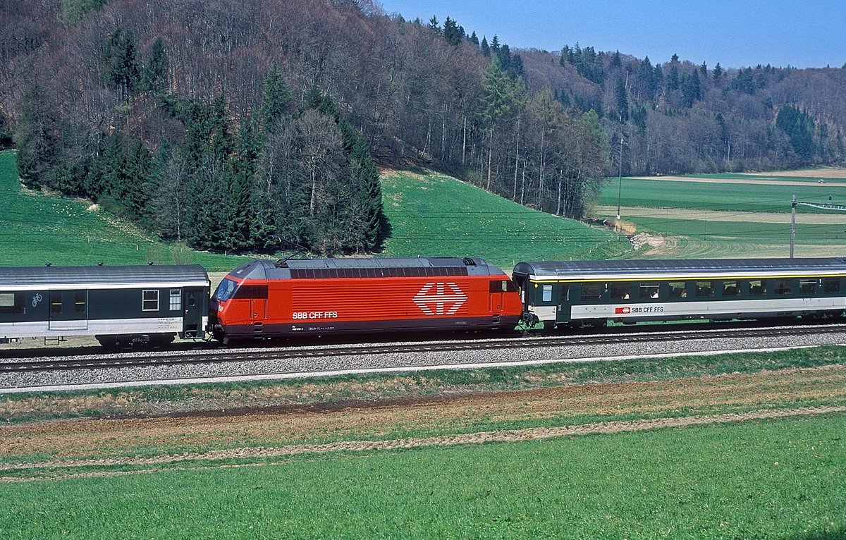  460 010  bei Wynigen  15.04.03