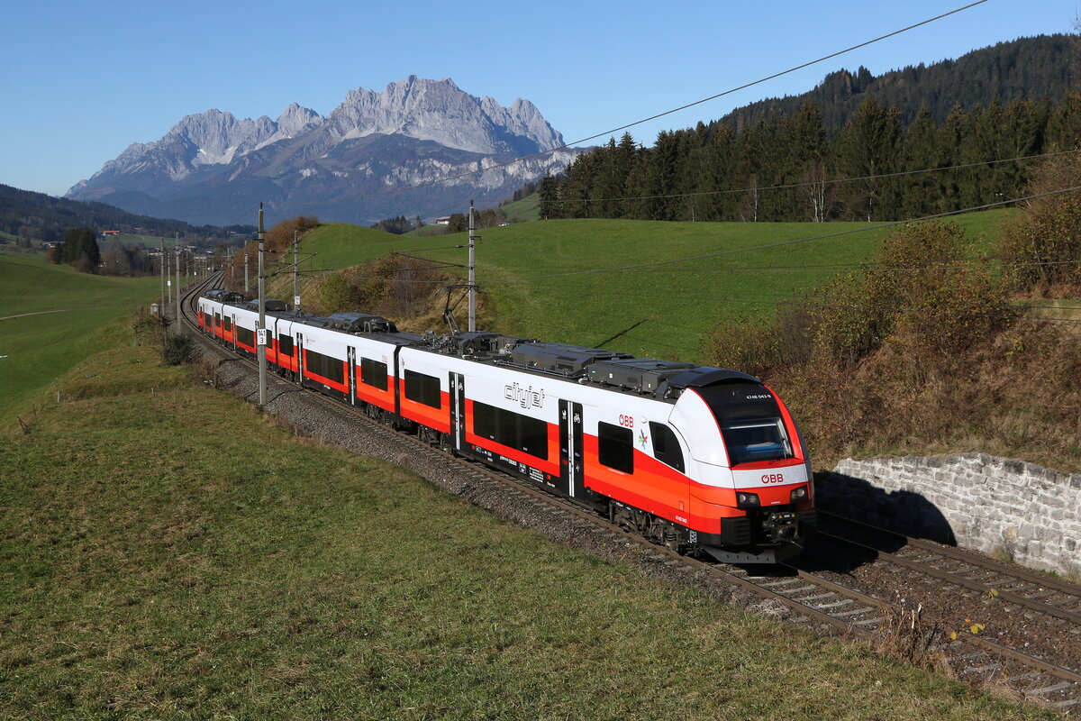 4748 043 aus St. Johann kommend am 4. November 2024 bei Fieberbrunn.