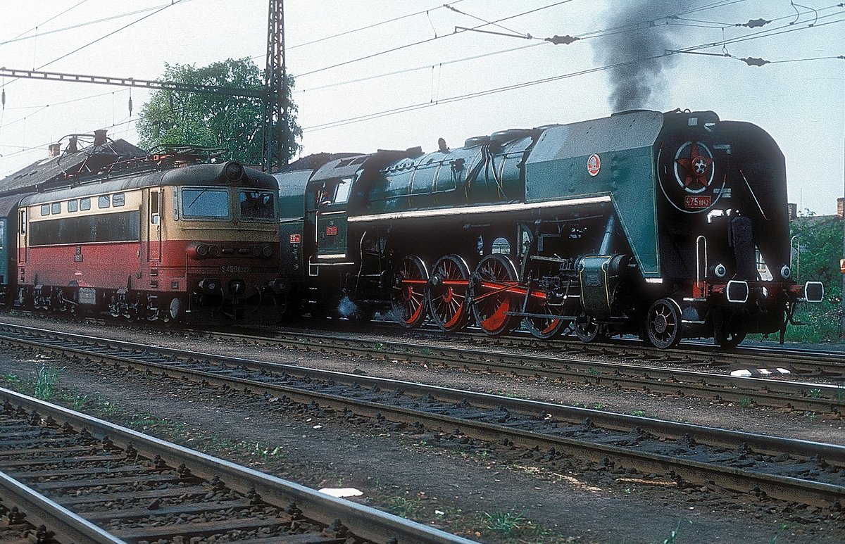 475 1142  Veseli  22.05.82