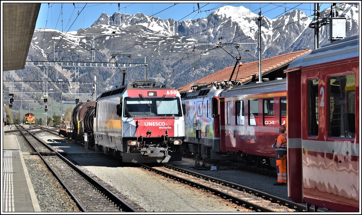  5113 mit Ge 4/4 III 650  Seewis-Valzeina  erreicht Pontresina. (07.05.2020)