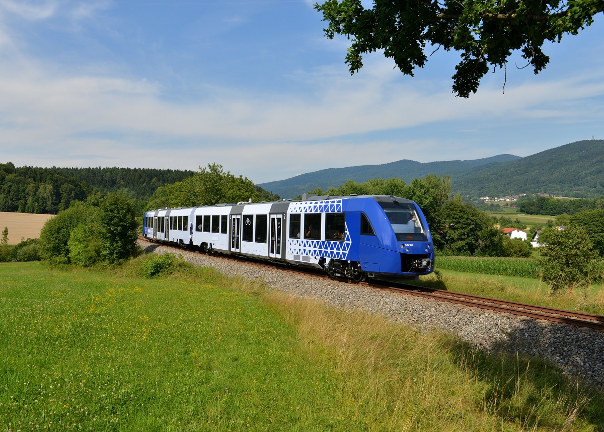 622 418 als Sonderzug nach Amberg am 20.07.2014 bei Deggendorf.