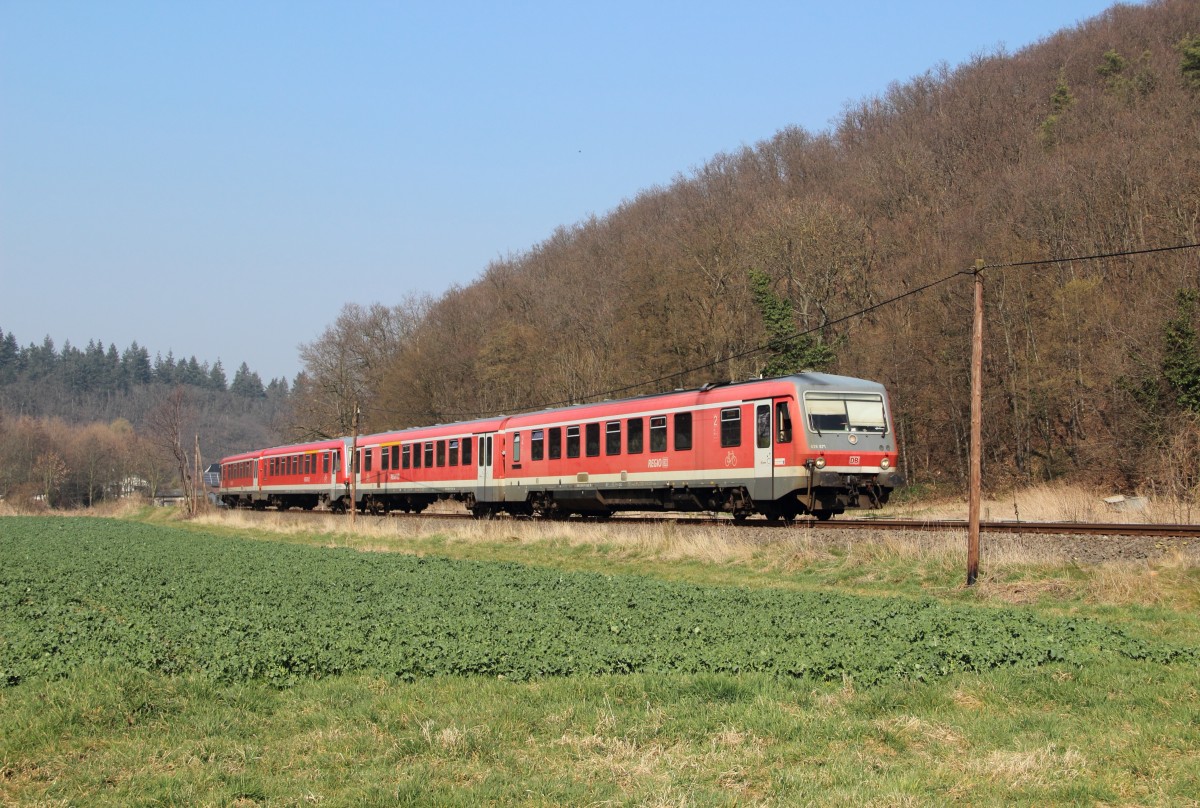 628 671 + 628 501 als RB 11640(Euskirchen - Bad Münstereifel) nahe des Haltepunktes Kreuzweingarten am 14.03.14