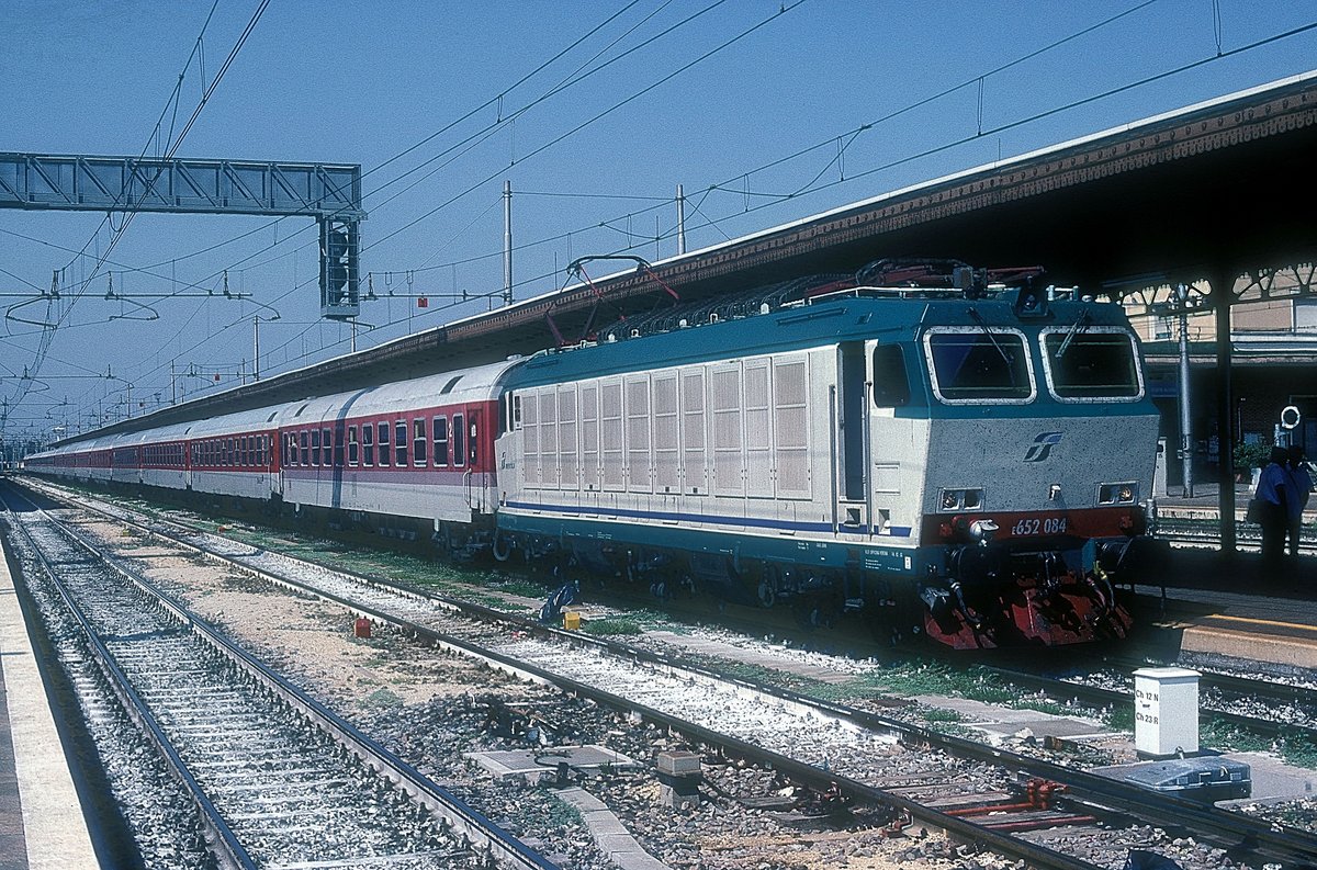 652 084  Verona  09.08.93 