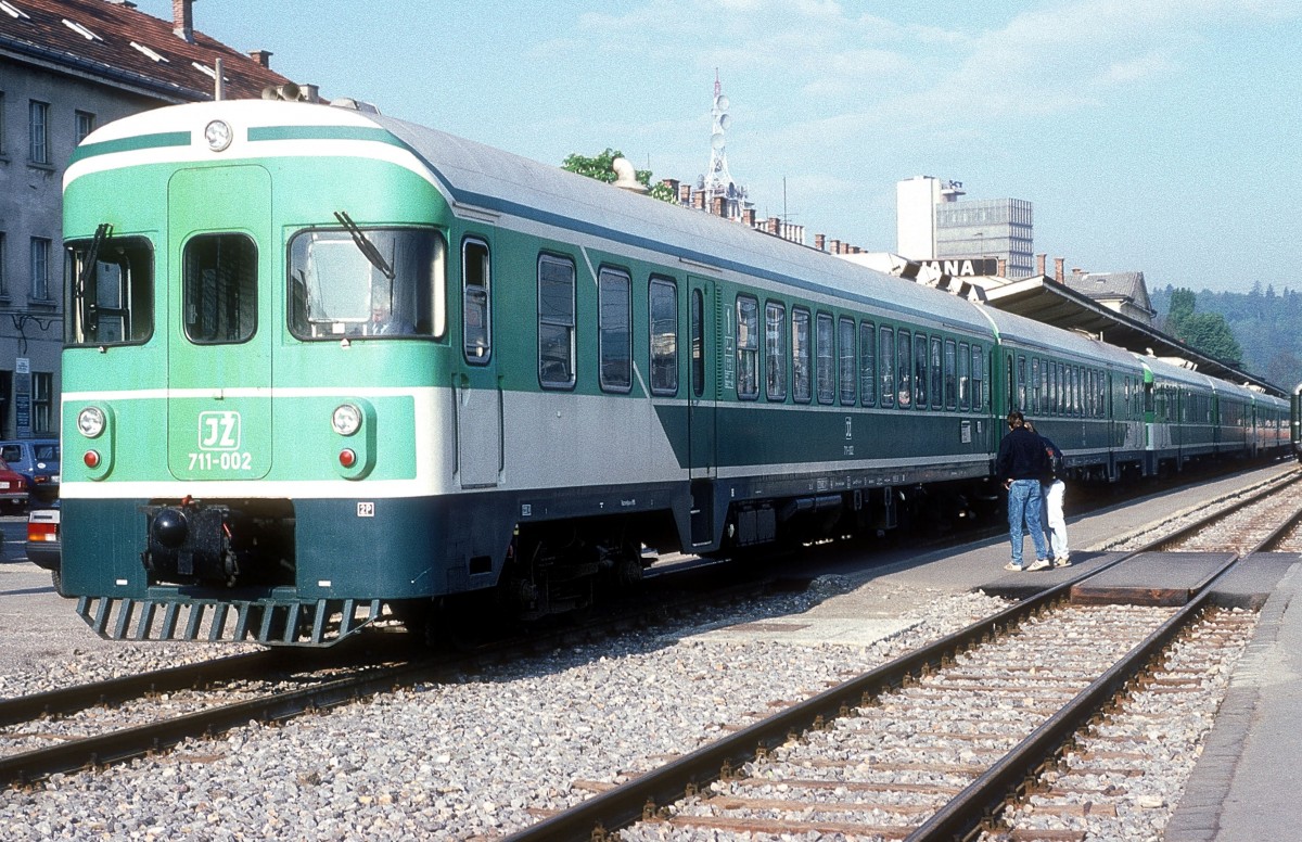  711 002  Ljubljana  03.05.89