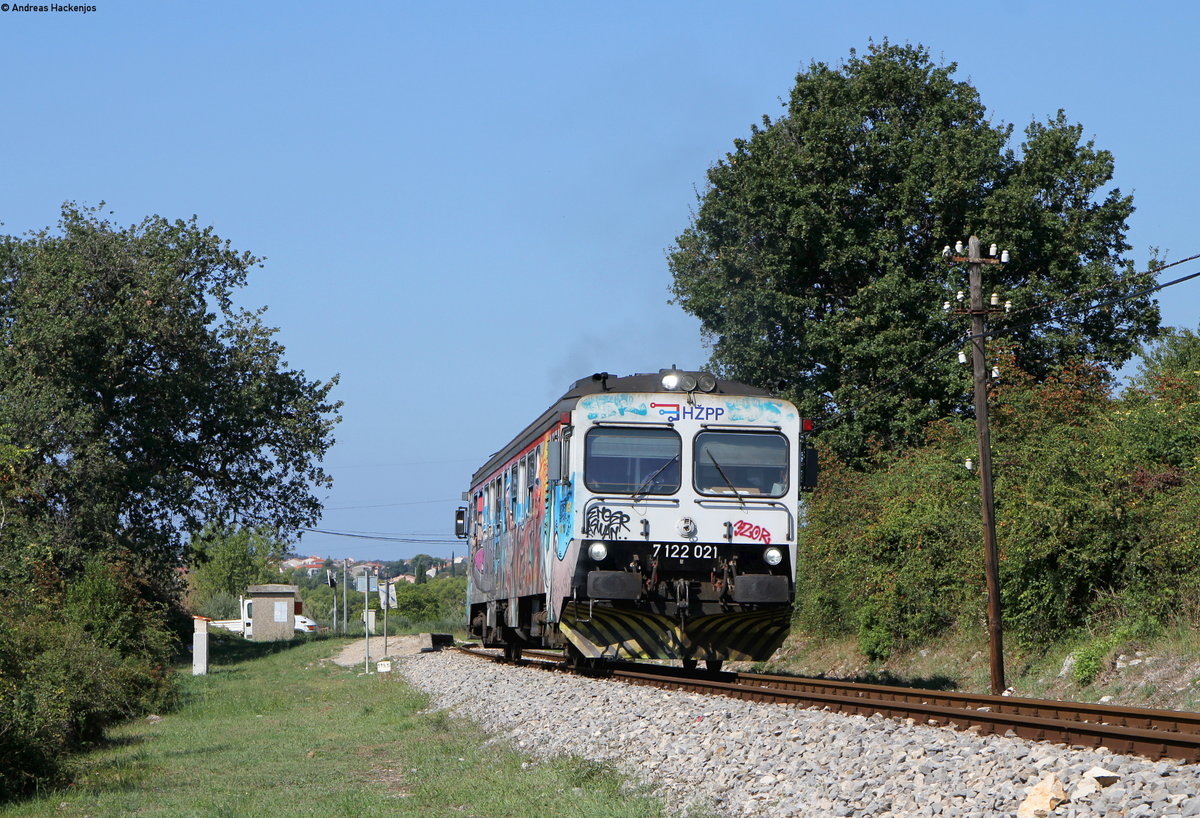 7122 021 als 4734 (Pula-Vodnjan) bei Sijana 6.9.18