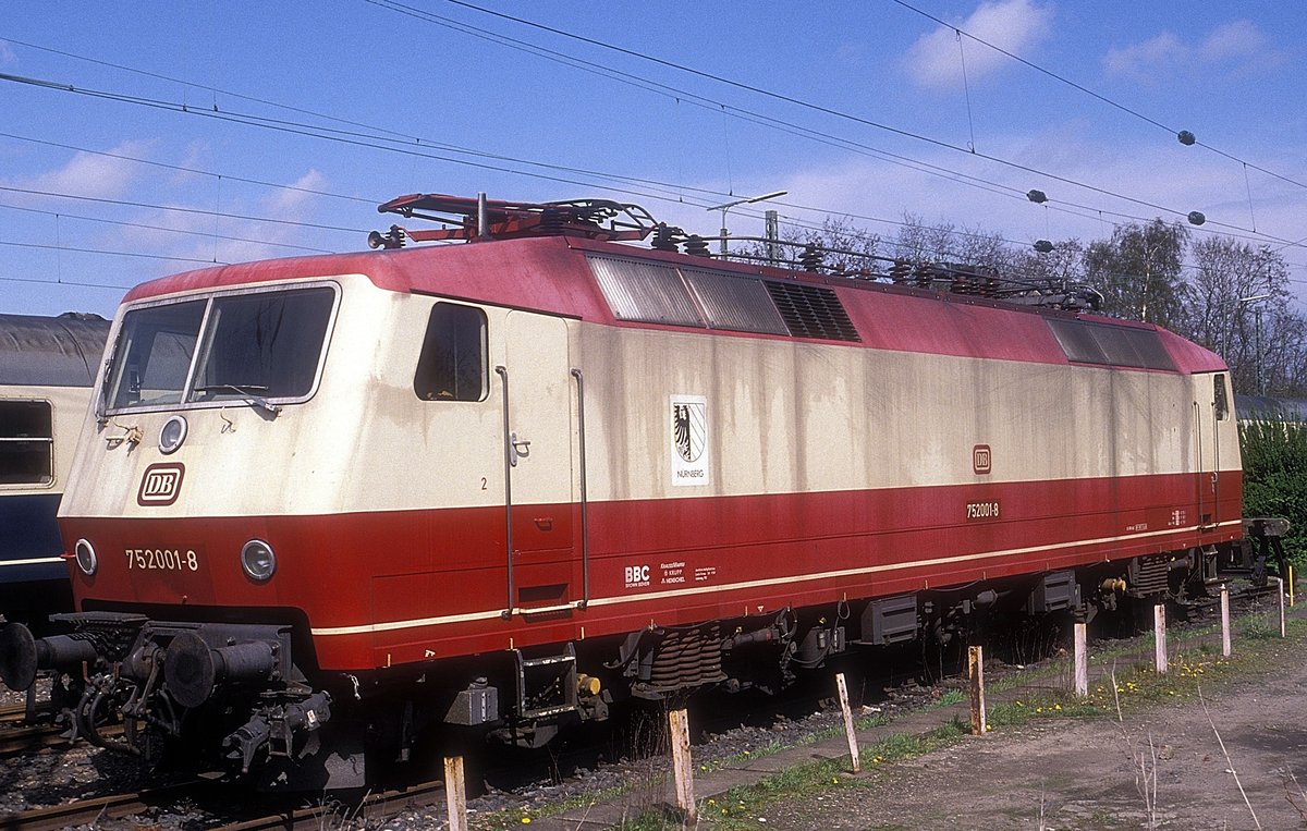 752 001  Minden  16.04.90