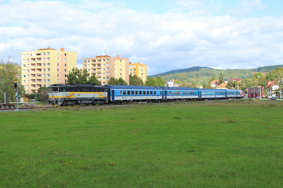 754 018-0 als R 884 zu sehen am 29.09.24 in Luhačovice.