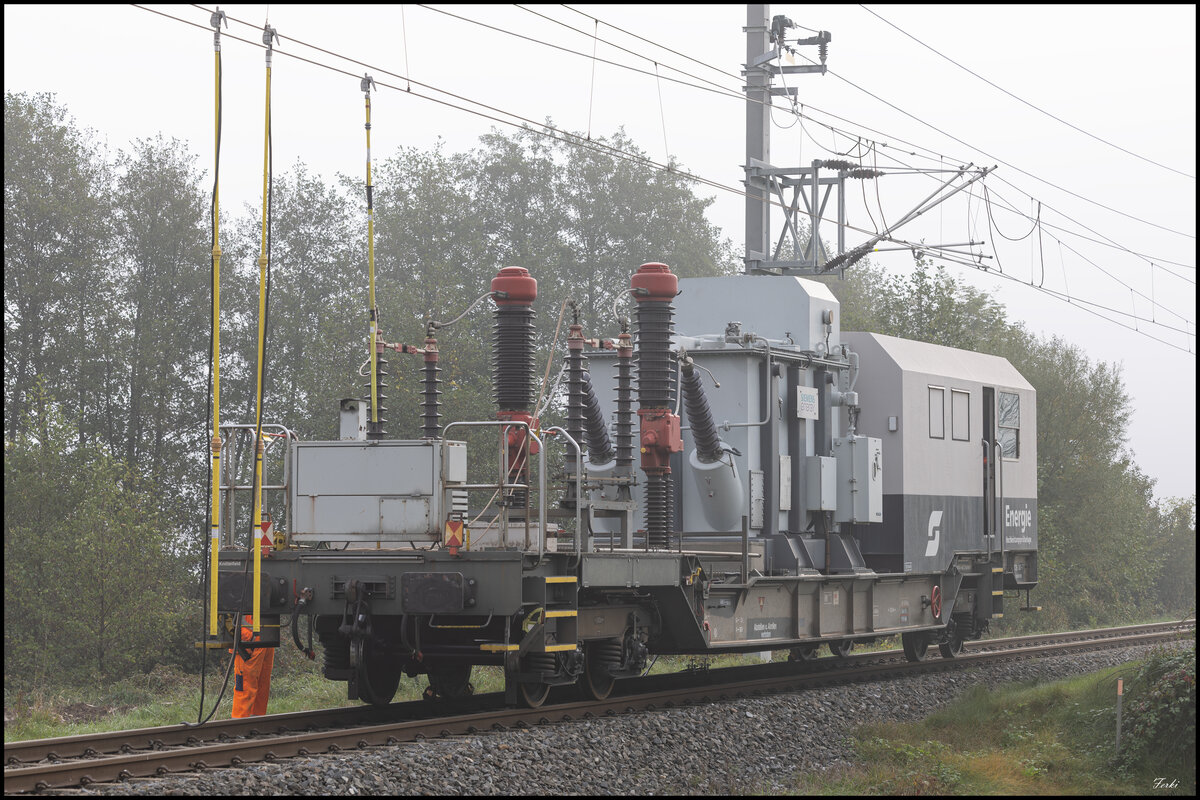 80819726001-7 dient als Fahrgestell für diesen Prüfaufbau . Am 20. Oktober  kam dieser Hochspannungsprüfwagen im Bereich Bergla zum Einsatz um die 15.KV Anlage im Bereich Deutschlandsberg /Wies Eibiswald zu prüfen , 