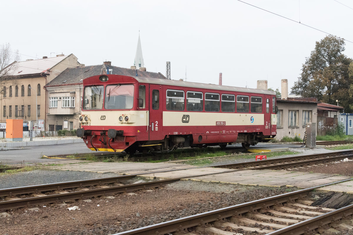 809 350 steht am 13.10.2014 in Kralupy nad Vltavou