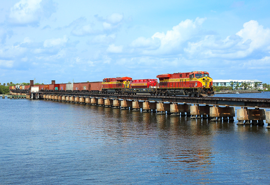 811 & 814 cross the St Lucie River in Stuart whilst hauling train 103 to Miami, 10 March 2022.

This train now only runs from Jacksonville to Fort Pierce