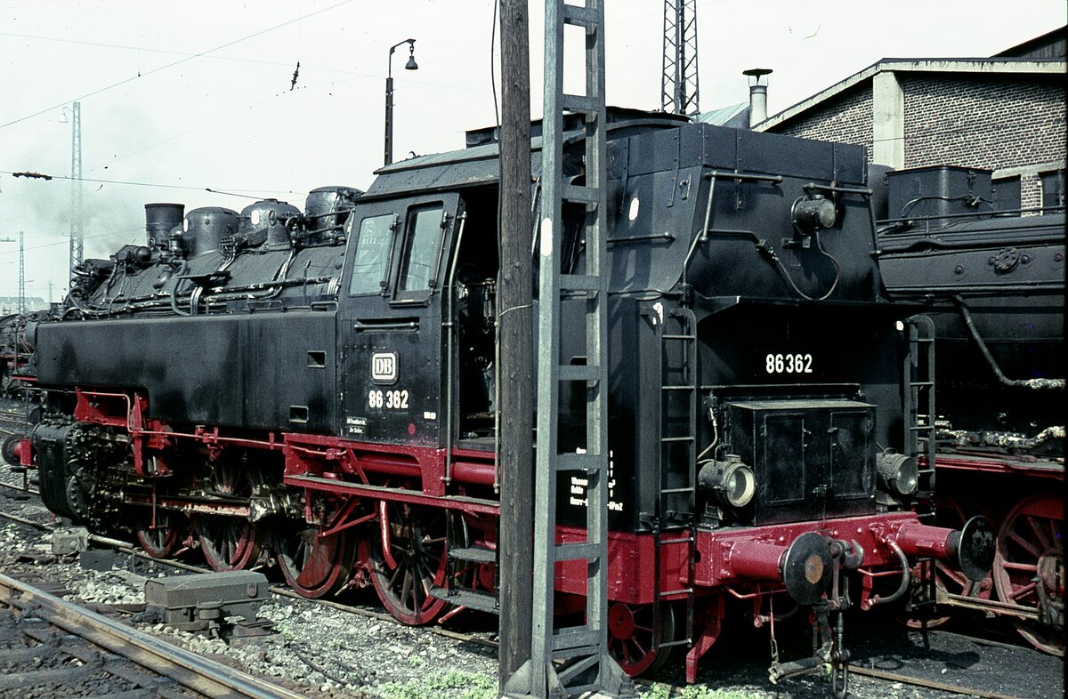 86 362   im Bw