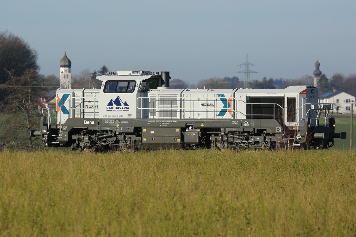 92 80 4185 109-0 D-NXRL Vossloh Typ DE 18 Nummer 5502575der Bauart Bo'Bo'-de aus dem Baujahr2024. am 5.12.24 bei Hörlkofen gesichtet.