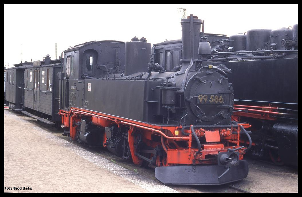 99586 im Freilicht Museum der Schmalspurbahn in Radebeul am 18.05.1996.