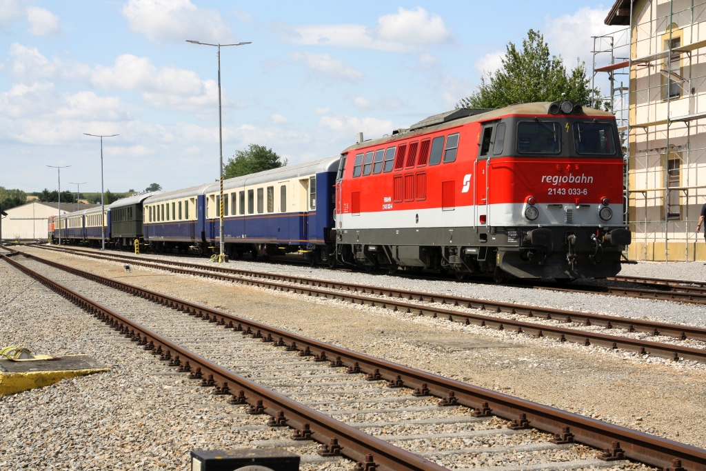 A-RBAHN 2143 033-6 am 03.August 2024 in Ernstbrunn.