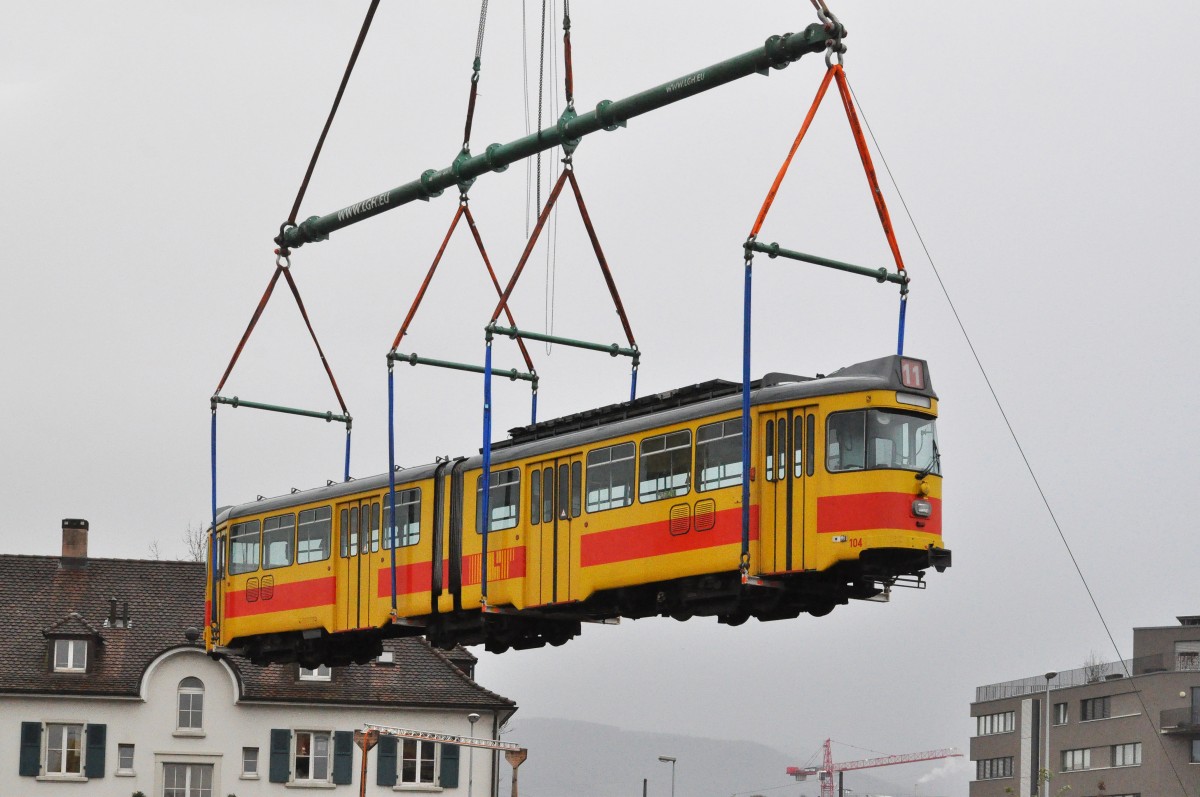 Am 04.01.2016 begann der Verlad der Be 4/6 101-115 der BLT auf dem ehemaligen Gelände der Bauwerkstatt. Der Be 4/6 104 wird am 06.01.2016 verladen. Die Reise mit der Eisenbahn bringt die Wagen nach Belgrad, wo sie eine neue Heimat finden.