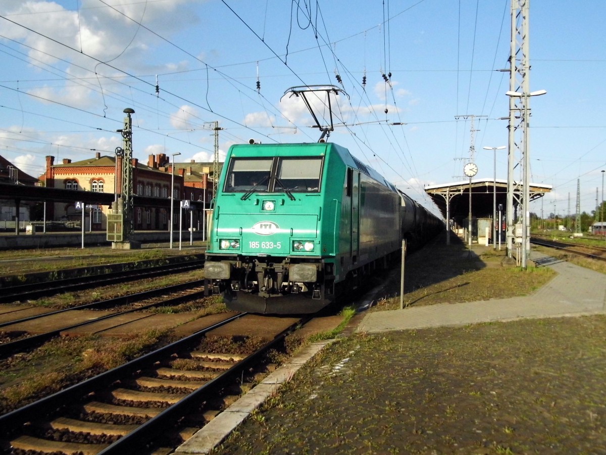 Am 06.05.2015 kam die 185 633-5 von der ITL aus Richtung Magdeburg nach Stendal und fuhr weiter in Richtung Salzwedel .