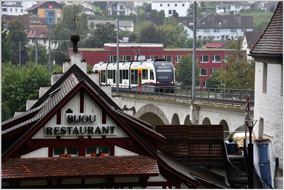 auf der Reussbrücke in Bremgarten. (01.09.2017)