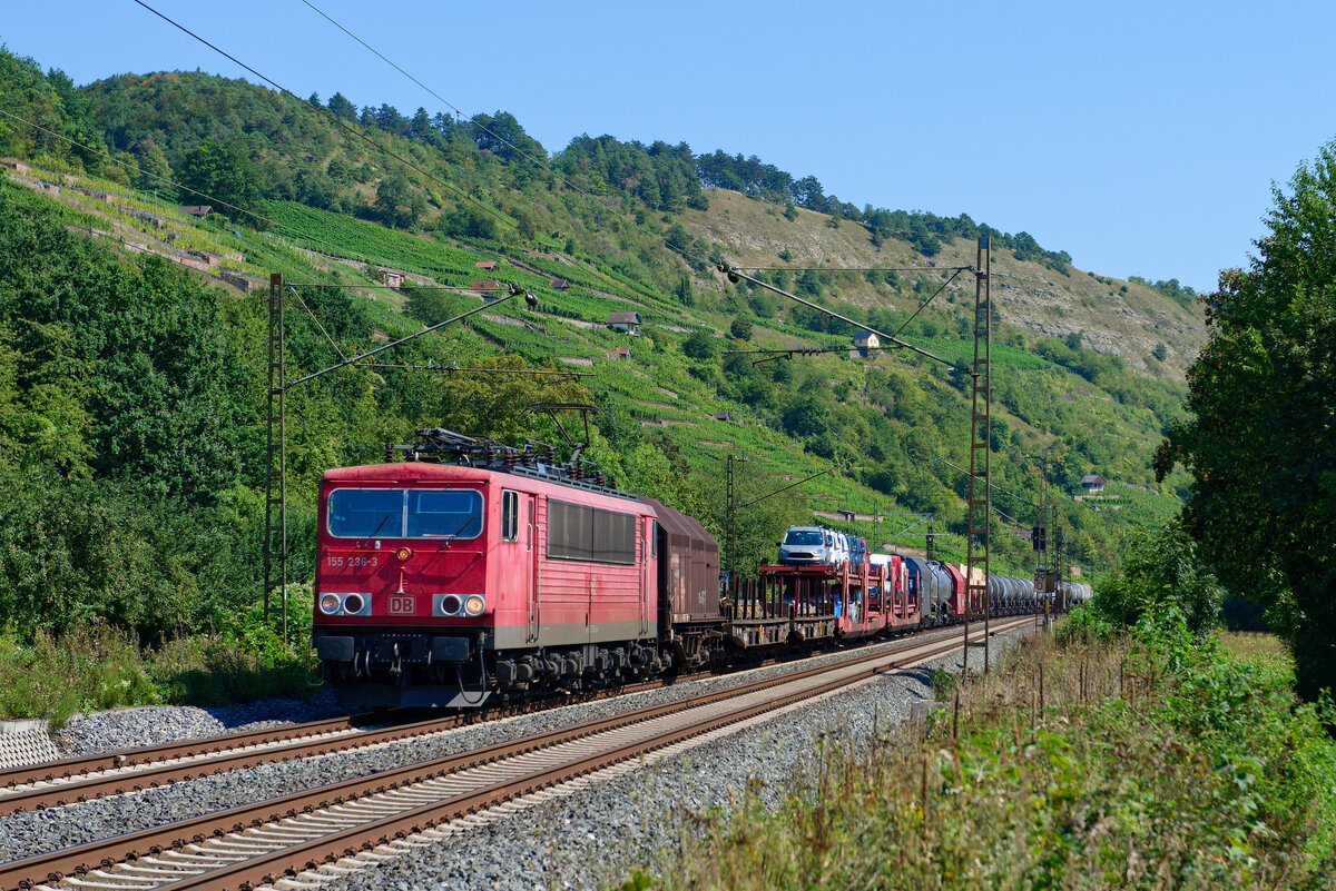 Aus dem Archiv: Am 28. August 2016 fuhr die 155 236 mit einem gemischten Güterzug durch das Maintal und konnte von mir bei Gambach fotografiert werden. Einsätze dieser Baureihe waren damals in Bayern schon rar gesät. Die Lok hat übrigens überlebt und sie gehört nun der Leipziger Dampf KulTour GbR.