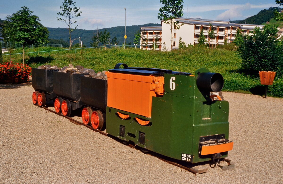 Bad Emser Bartz-Feldbahnlok Nr.6 , Zugvermögen von 40 vollen Loren (!), 23.08.1985. 