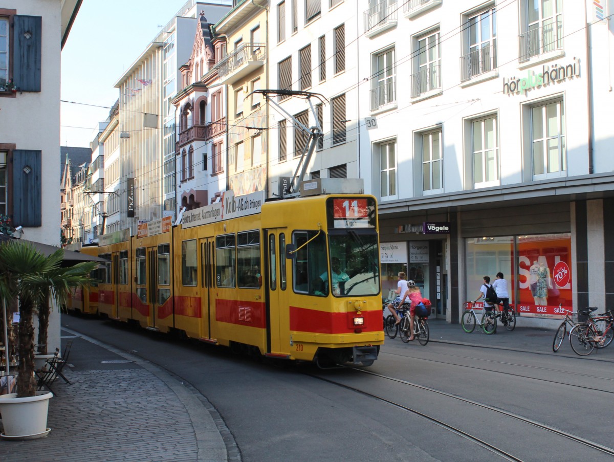 Basel BLT Tram 11 (SWP Be 4/8 210) Falknerstrasse am 4. Juli 2015.