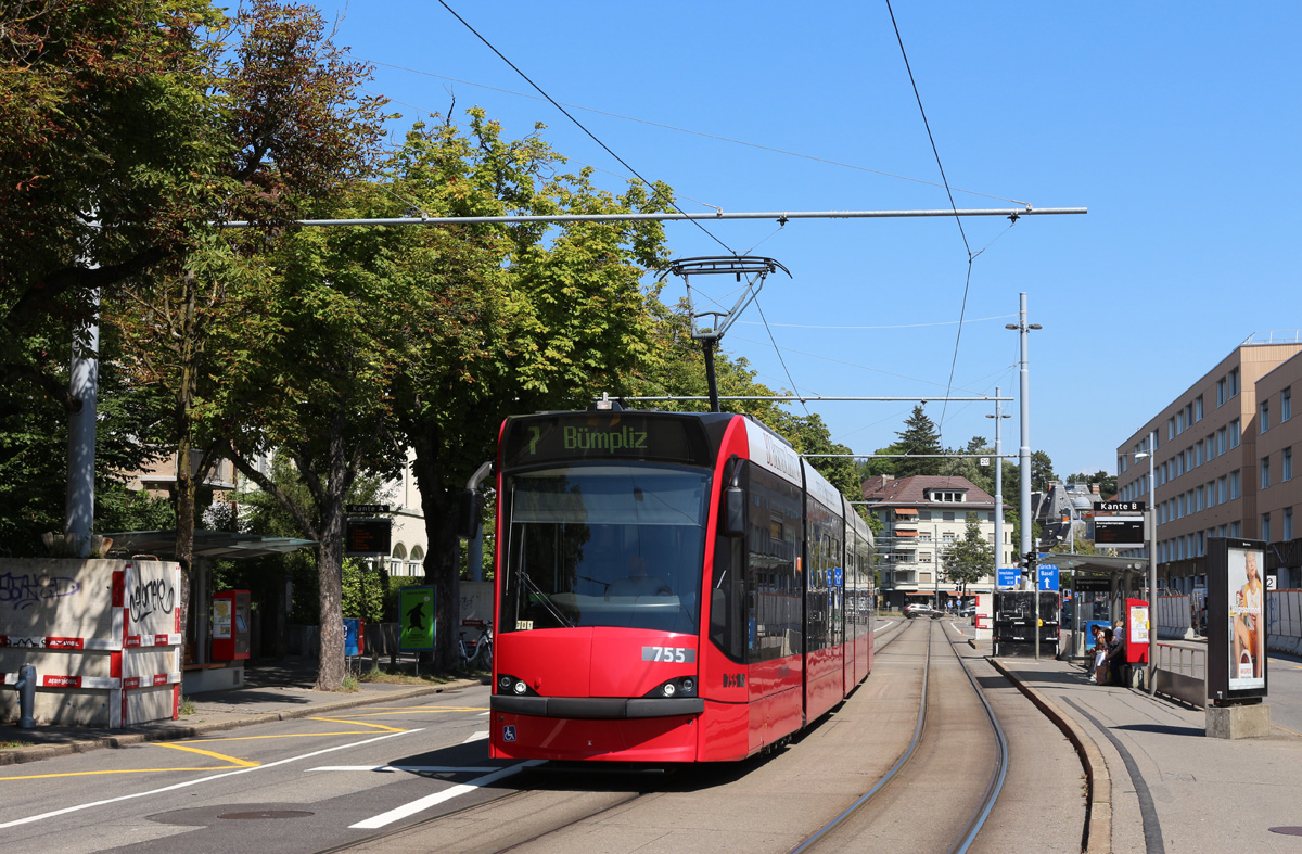 Be 4/6 755 in Bern, Brunnadernstrasse am 11.08.2022.