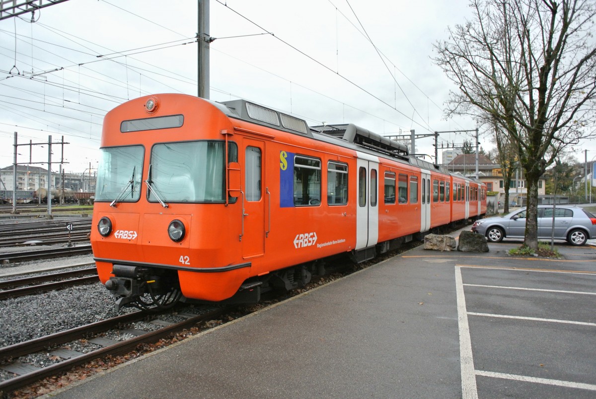 Be 4/8 Nr. 42 wartet in Solothurn auf die baldige Überführung und den anschliessenden Abbruch, 23.11.2013.