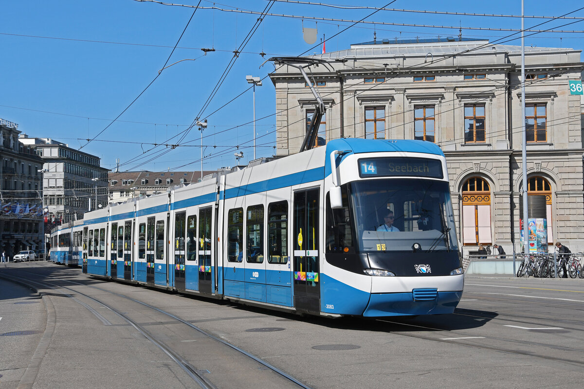 Be 5/6 Cobra 3083, auf der Linie 14, fährt am 12.04.2024 zur Haltestelle beim Bahnhof Zürich.