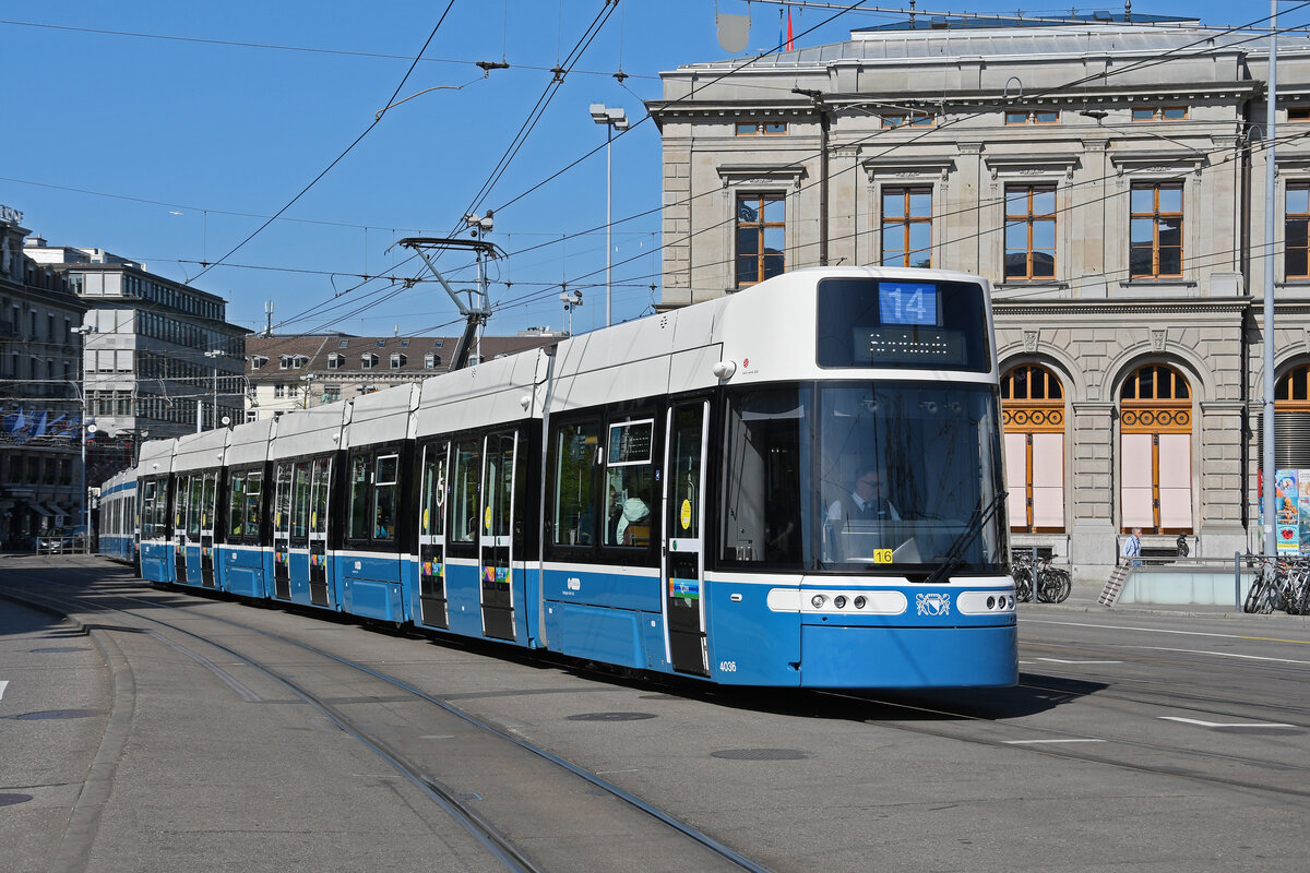 Be 6/8 Flexity 4036, auf der Linie 14, fährt am 12.04.2024 zur Haltestelle beim Bahnhof Zürich.