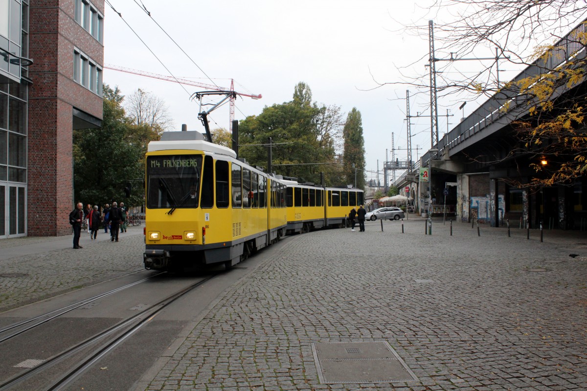 Berlin BVG SL M4 (KT4D) Mitte, Henriette-Herz-Platz / Neue Promenade / Burgstrasse am 16. Oktober 2014.