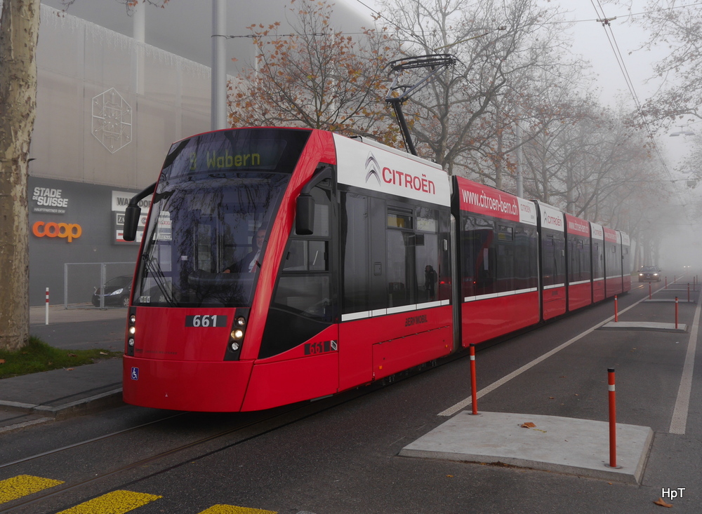 Bern Mobil - Bern im Nebel mit dem Tram Be 6/8 661 unterwegs auf der Linie 9 bei der Haltestelle Center Wankdorf am 22.11.2014