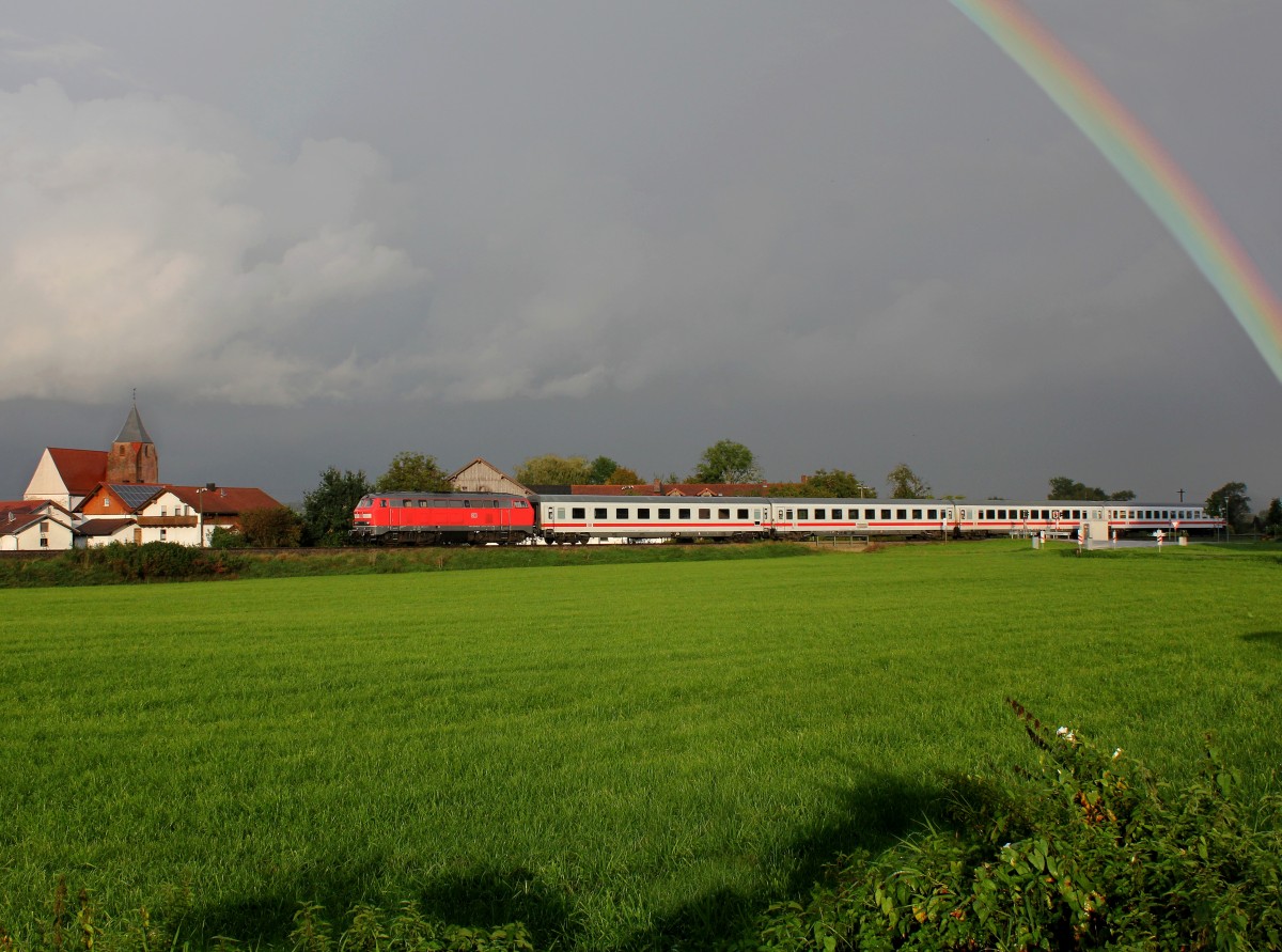 (Bild Nummer 6000)
Die 218 401 mit dem IC Rottalerland am 20.09.2014 unterwegs bei Bayerbach.