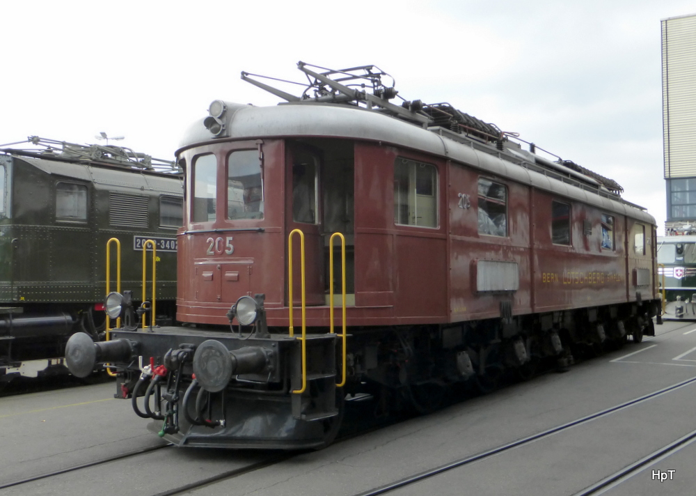 BLS - Ae 6/8 205 im Areal der ABB Sècheron in Genf an einer Ausstellung Historischer Loks am 14.09.2014