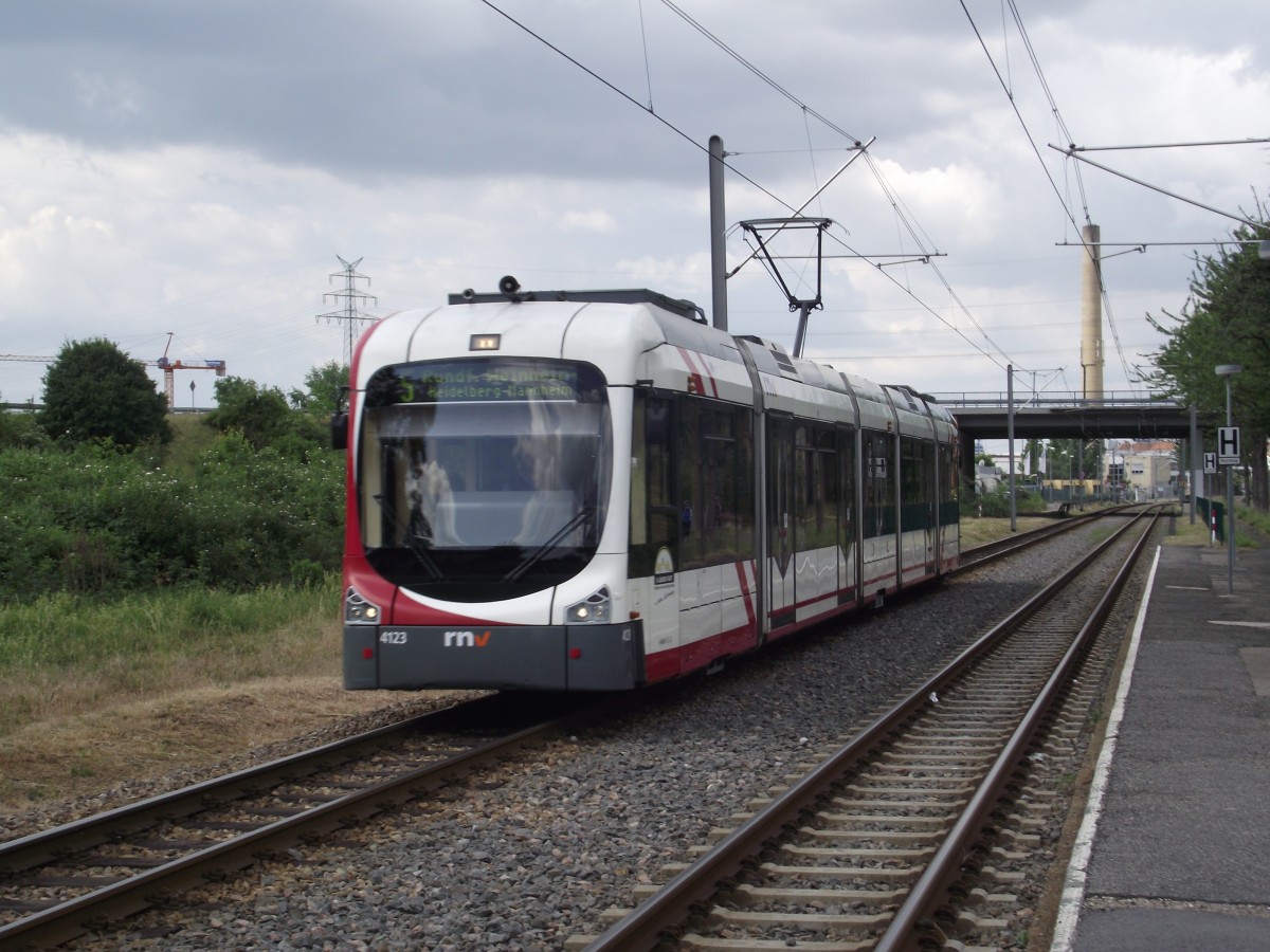 Bombardier Variobahn (RNV 6) Wagen 4123 am 15.05.11 in Viernheim 