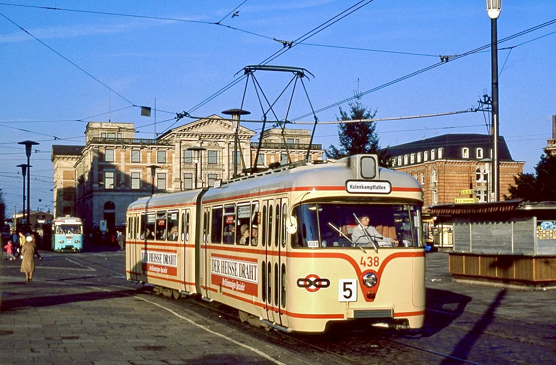 Bremen 438, Am Hauptbahnhof, 24.11.1990.
