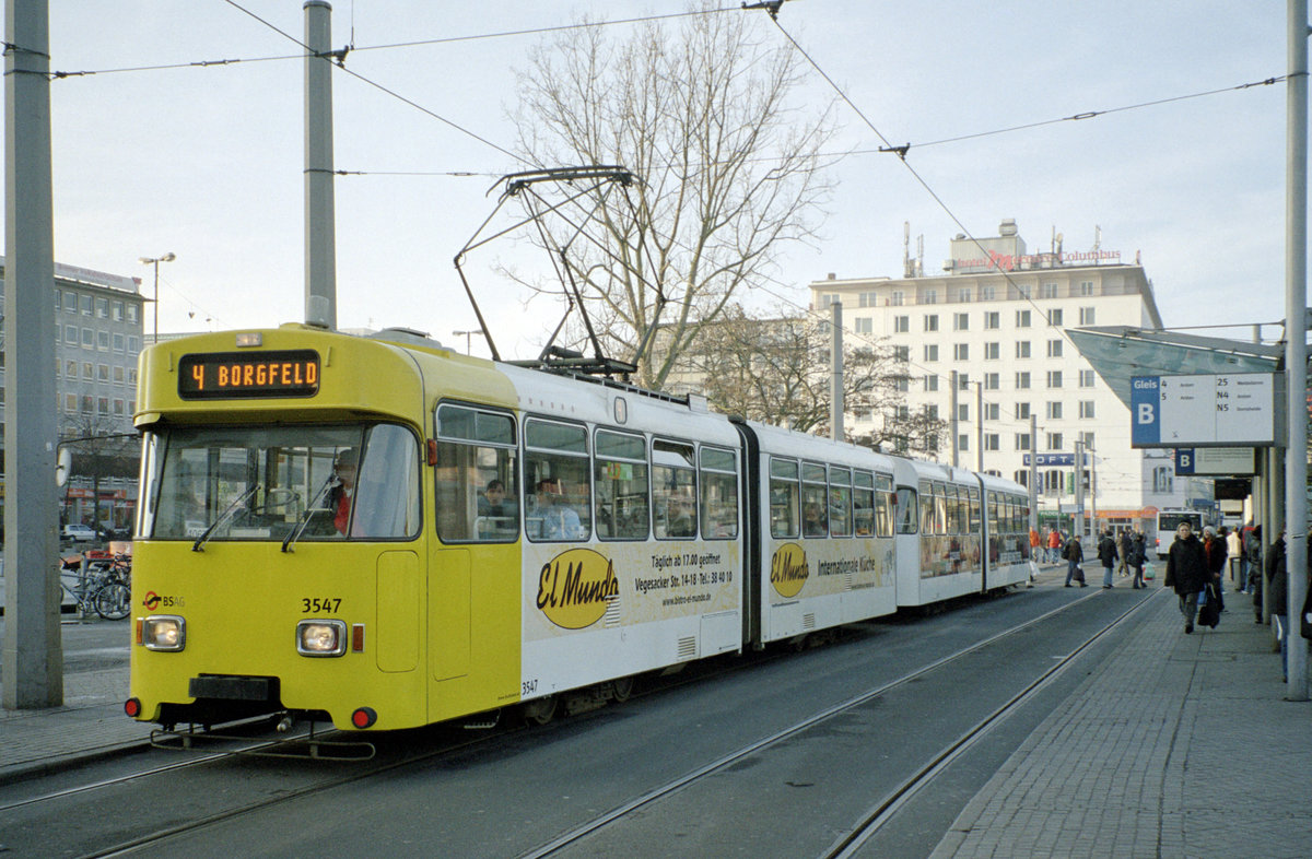 Bremen BSAG SL 4 (Wegmann GT4 3547) Bahnhofsplatz (Hst. Hauptbahnhof) am 29. Dezember 2006. - Scan eines Farbnegativs. Film: Kodak Gold 200-6. Kamera: Leica C2.