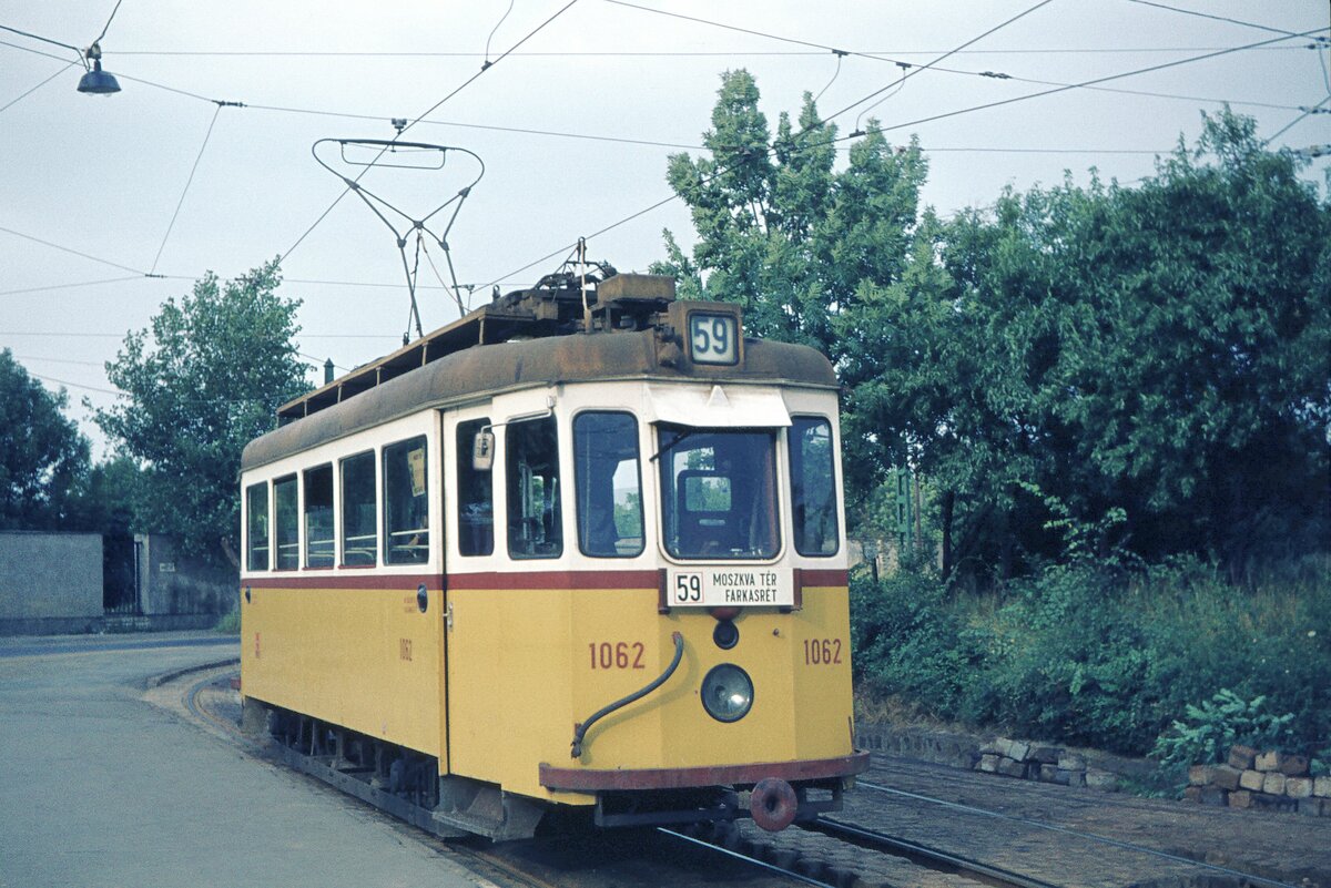 Budapest Linie 59_Tw 1062_Farkasrét_21-07-1975