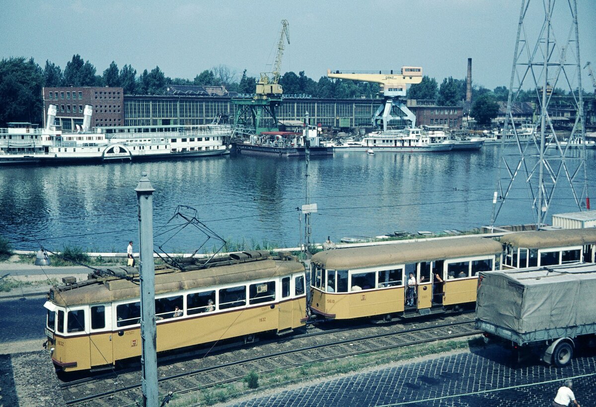 Budapest_Linie 56_[1632+Bw5610+X]_Donauhafen_22-07-75