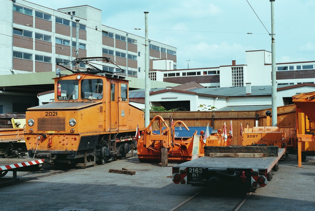 BW Stuttgart-Wangen, Ellok 2021 (SSB) und weitere Arbeitswagen (1984)