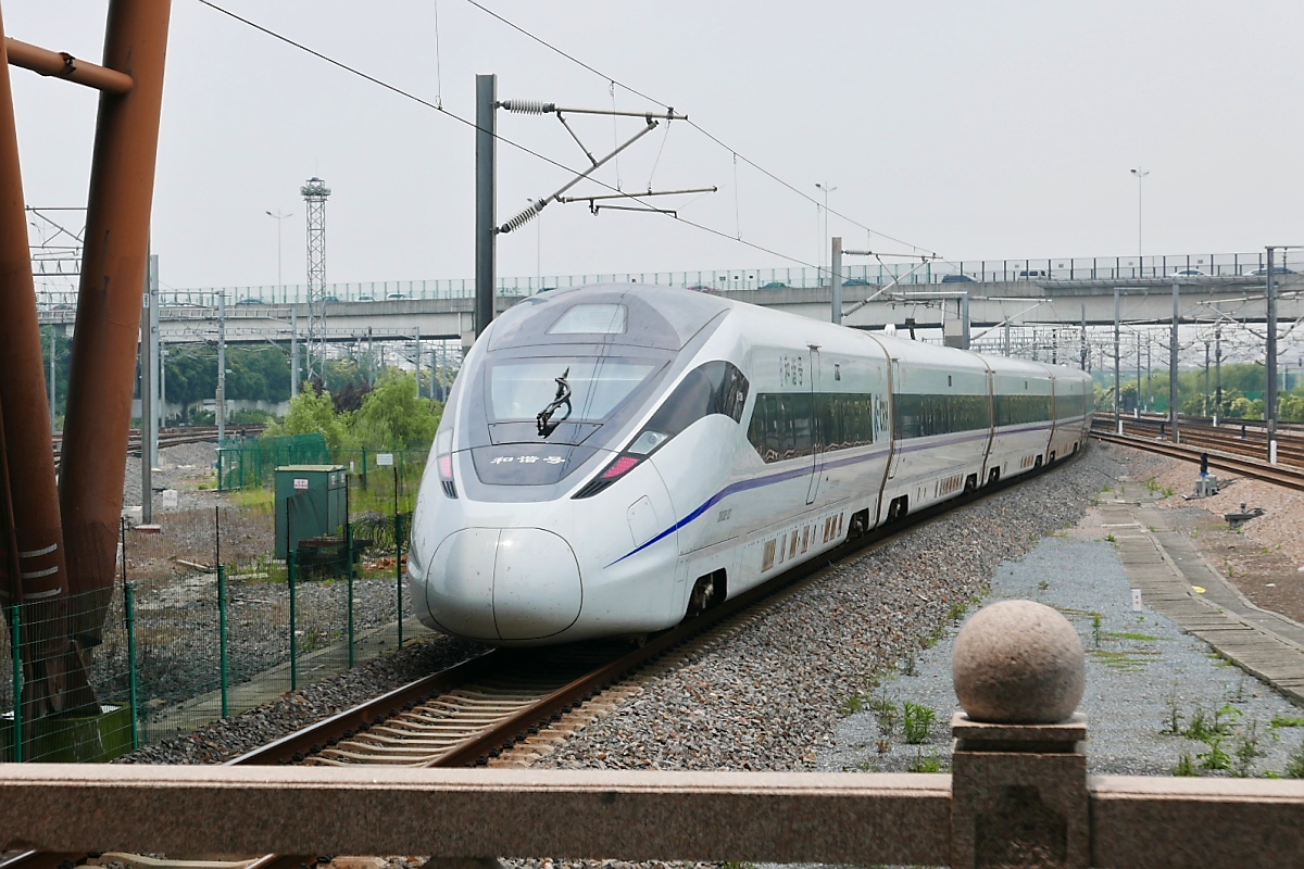 CRH380D-Zug in Suzhou, 20.6.15