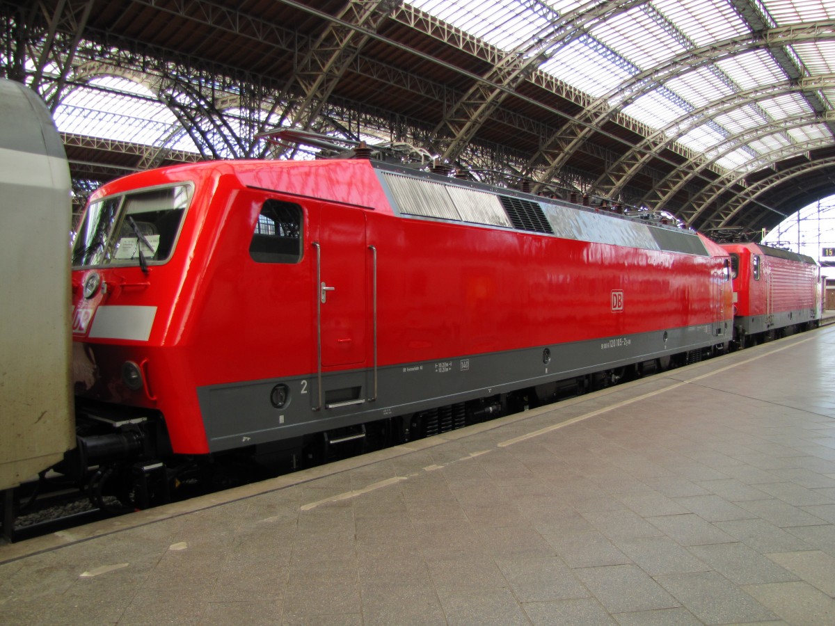 DB 120 105-2 im PbZ 2467 aus Berlin Lichtenberg, am 20.02.2014 in Leipzig Hbf. Laut Beschriftung zur weiteren Überführung nach München, vermutlich im PbZ 2467 (Leipzig Hbf - München Pasing).