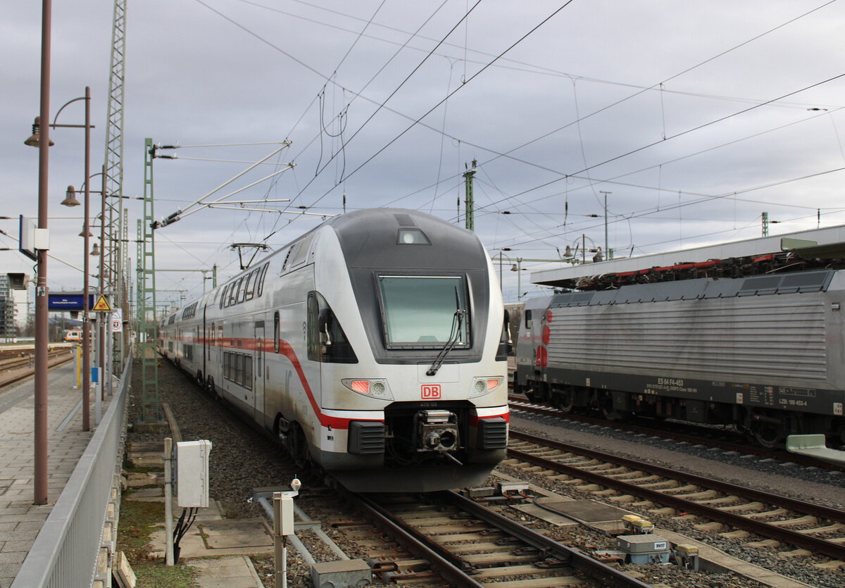 DB 4109 (93 85 4110 109-4 CH-DB) als Lr nach Dresden Reick, am 14.02.2024 in Dresden Hbf. Zuvor kam er als IC 2177 aus Rostock Hbf.