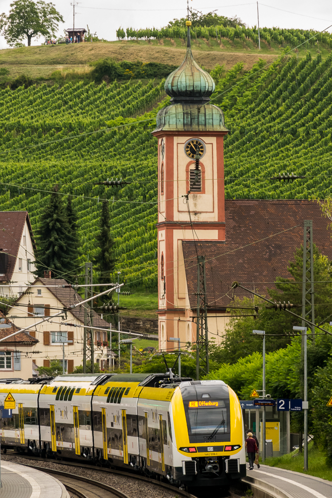 Desiro HC 1462 508 - 1 abfahrtbereit im Bf Bad Bellingen 03.07.2020