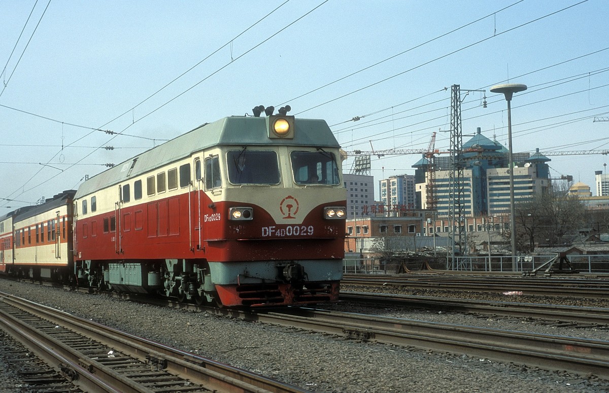 DF4D 0029  Peking  18.03.99