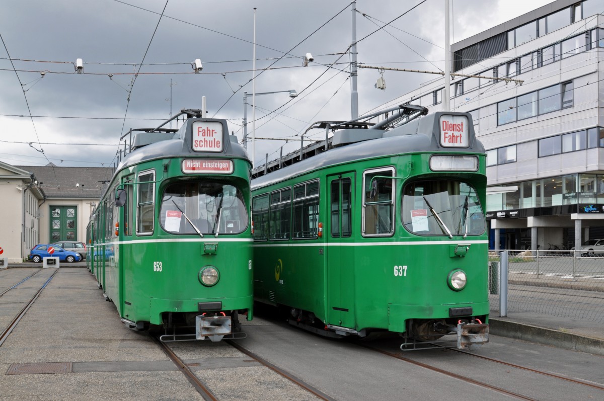 Die ersten Düwag werden auf dem Hof des Depots Dreispitz für den Abtransport nach Belgrad abgestellt. Die Be 4/6 645, 653, 647 und 637 stehen auf dem Hof. Die Aufnahme stammt vom 15.08.2015.