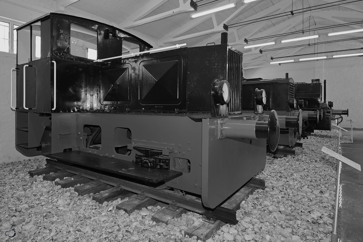Die Kleinlokomotive LDFS 100 wurde 1938 gebaut und ist im Oldtimermuseum Prora zu ausgestellt. (April 2019)