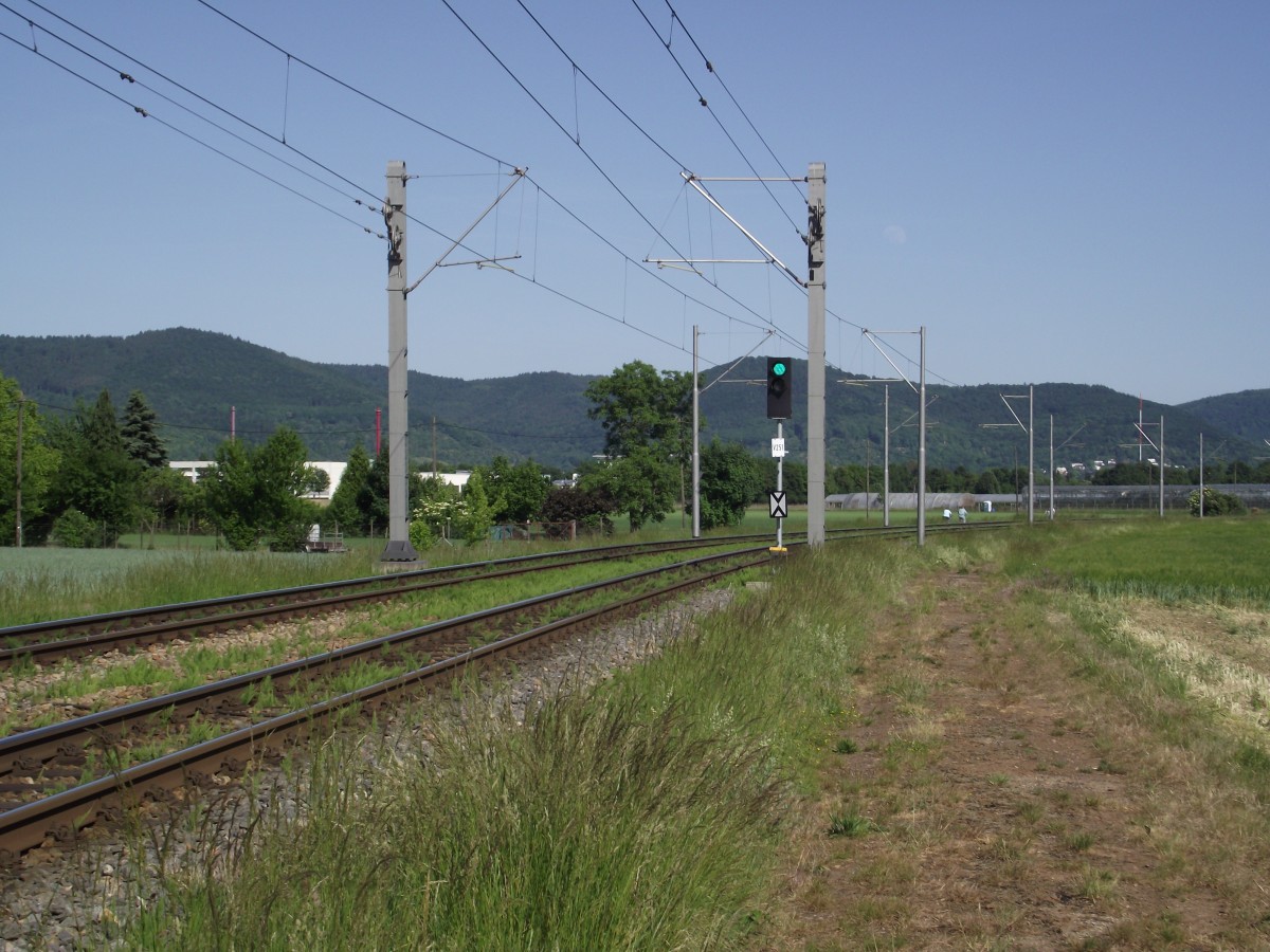 Die OEG Strecke am 13.05.11 bei Edingen 